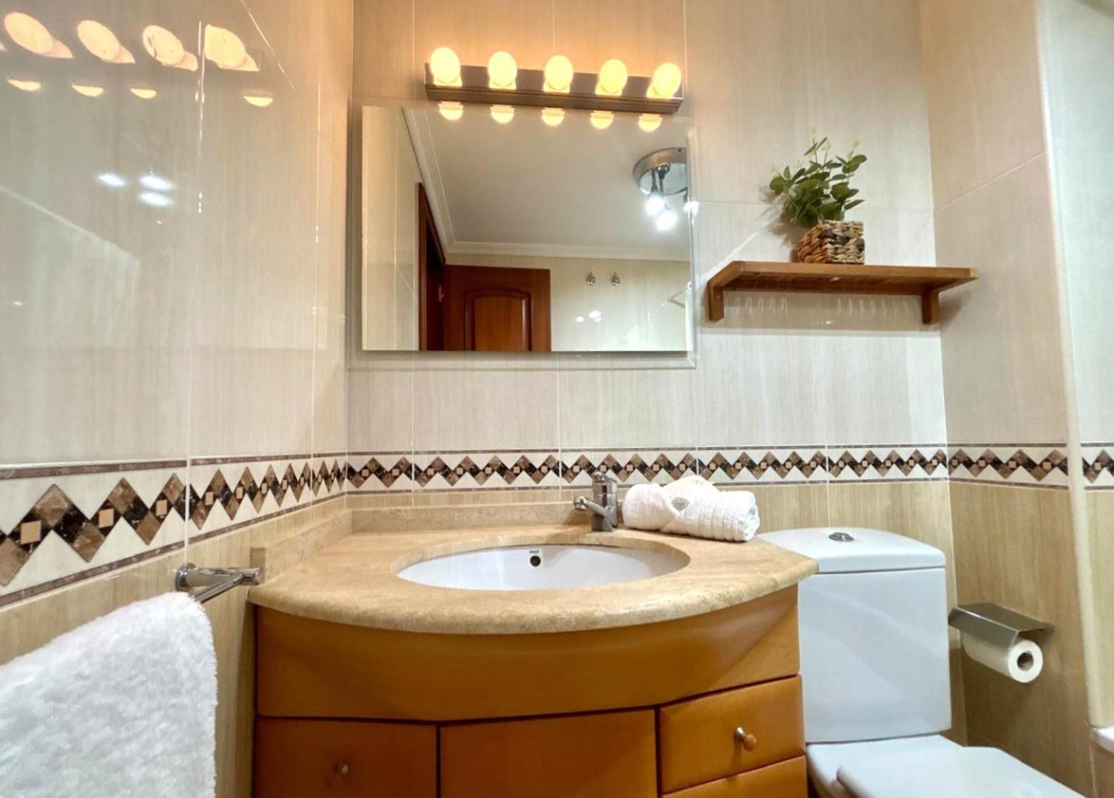 Ferienwohnung Holibai, Chulina, Cerca De La Playa, Con Piscina Y Parking Baiona Exterior foto